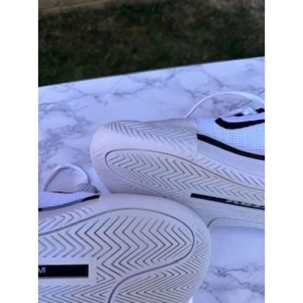 Nike Court Air Zoom‎ Lite Tennis Shoes White Black Womens Size 8 Sneakers